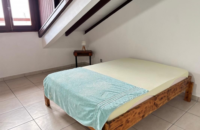 Vente Appartement 57.01m&sup2; 3 pi&#232;ces Basse-Terre