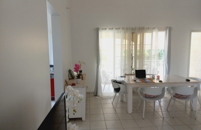 Vente Maison 96m&sup2; 4 pièces Sainte Rose