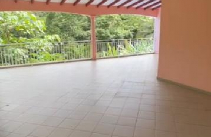 Location Appartement 160m&sup2; 4 pi&#232;ces Morne à l'eau