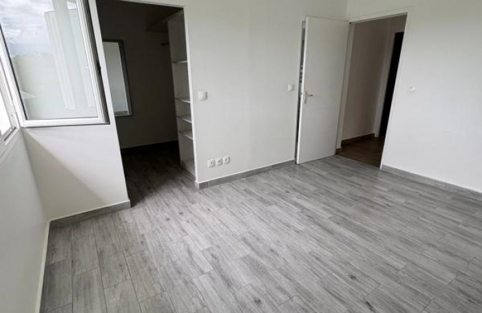 Location Maison 160m&sup2; 5 pi&#232;ces Petit-Bourg