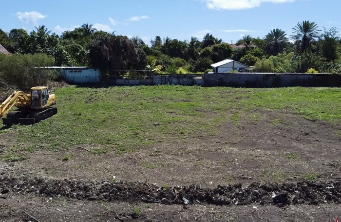 BEAU TERRAIN PLAT  SECTEUR DUBEDOU