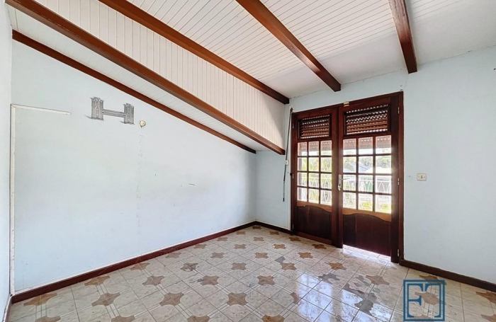 Vente Maison 138m&sup2; 8 pi&#232;ces Petit-Canal