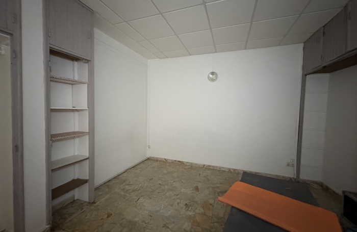 LOCAL COMMERCIAL POINTE A PITRE