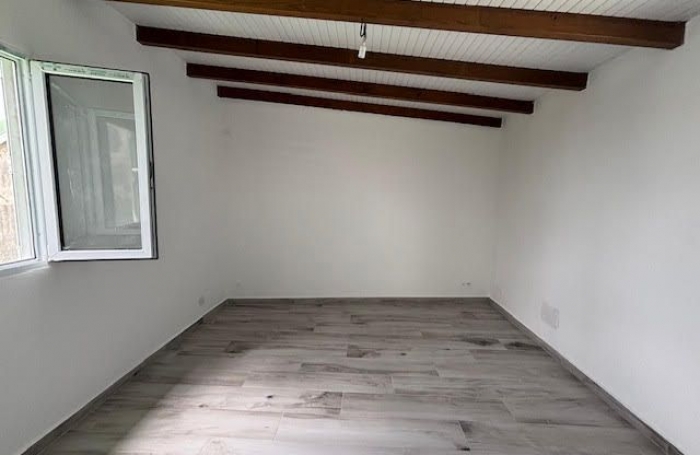 Location Maison 148m&sup2; 7 pi&#232;ces Port-Louis