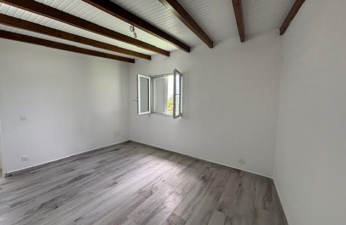 Location Maison 148m&sup2; 7 pi&#232;ces Port-Louis