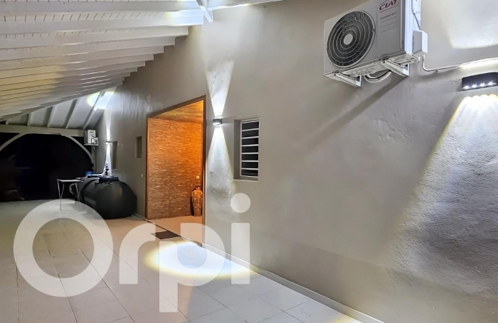 Vente Immeuble 132m&sup2; 6 pi&#232;ces Saint François