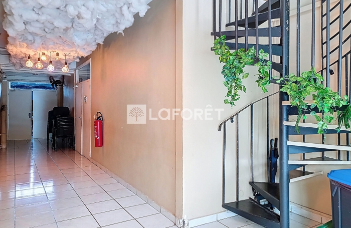 Vente Local commercial 331.14m&sup2; Pointe-&agrave;-Pitre