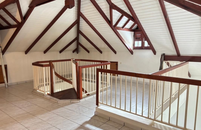 Vente Maison 250m&sup2; 5 pi&#232;ces Saint Claude