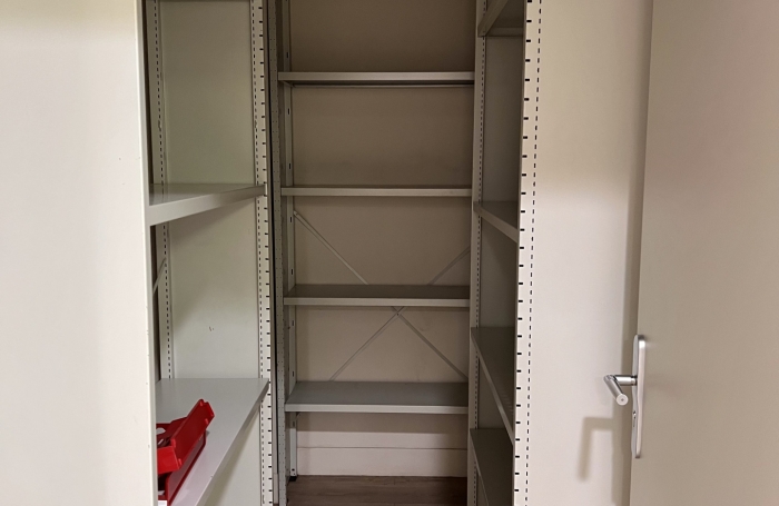 TRES BEAU LOCAL A LOUER DE 224M2 IDEALEMENT SITUE