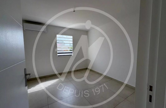 Location Maison 88m&sup2; 4 pi&#232;ces Petit-Bourg