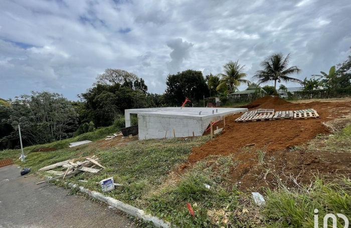 Vente Maison 95m&sup2; 4 pi&#232;ces Petit-Bourg