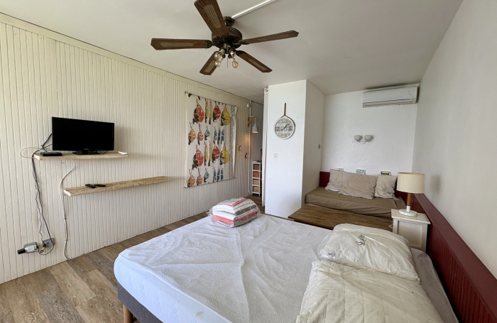 APPARTEMENT T1 VUE MER RESIDENCE AVEC PISCINE ET ACCES PLAGE BAS DU FORT