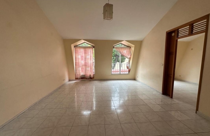 Vente Appartement 48.78m&sup2; 2 pièces Basse-Terre