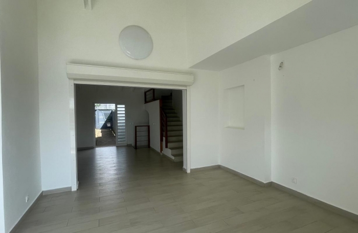 Location Maison 159m&sup2; 6 pi&#232;ces Petit-Bourg