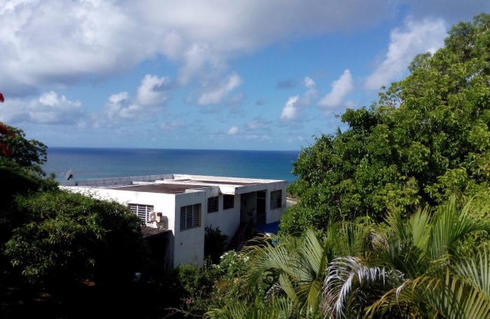 SPACIEUX HAUT DE VILLA MEUBLE F6  DANS PROPRIÉTÉ PRIVEE