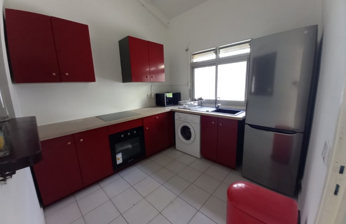 BEL APPARTEMENT T4 DUPLEX VUE MER