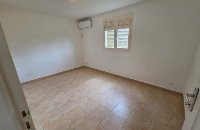 Vente Maison 150m&sup2; 6 pi&#232;ces Gosier