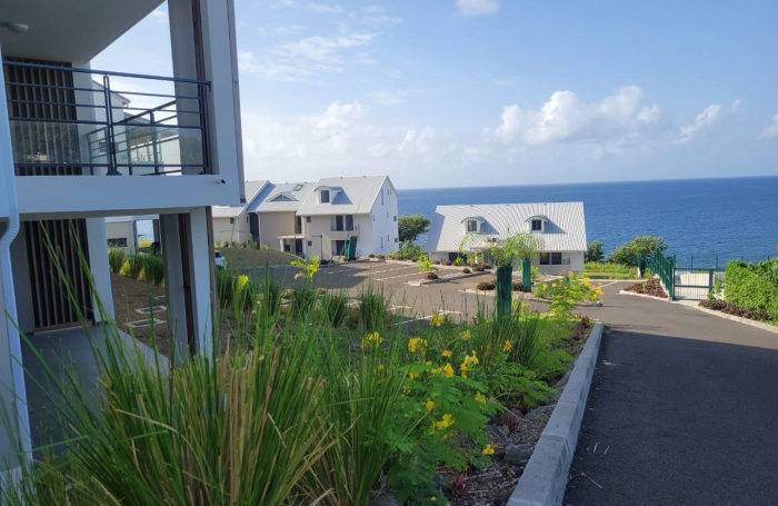 VIEUX FORT : Résidence La Rose Des Vents,  L'Octant, T4 DPLEX + Bureau No28