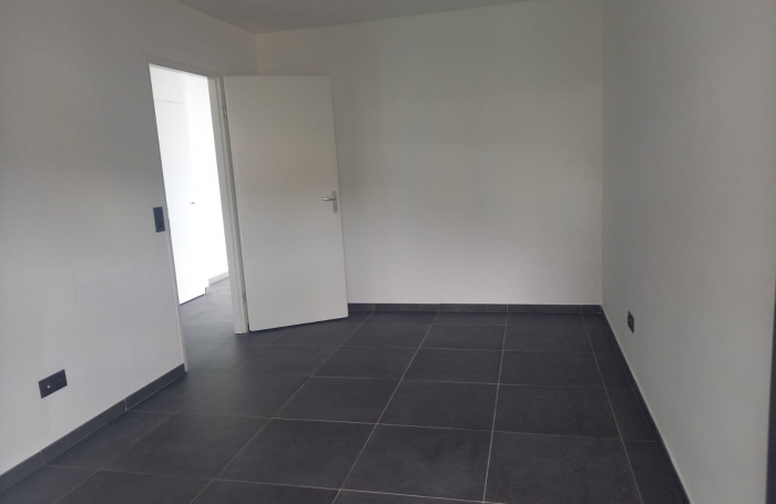 VIEUX FORT : Résidence La Rose Des Vents,  L'Octant, T4 DPLEX + Bureau No28