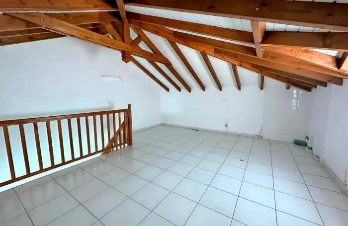 Location Bureaux 96m&sup2; Saint François