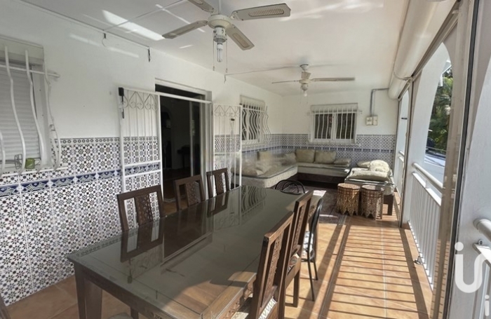 Vente Maison 145m&sup2; 5 pièces Gosier