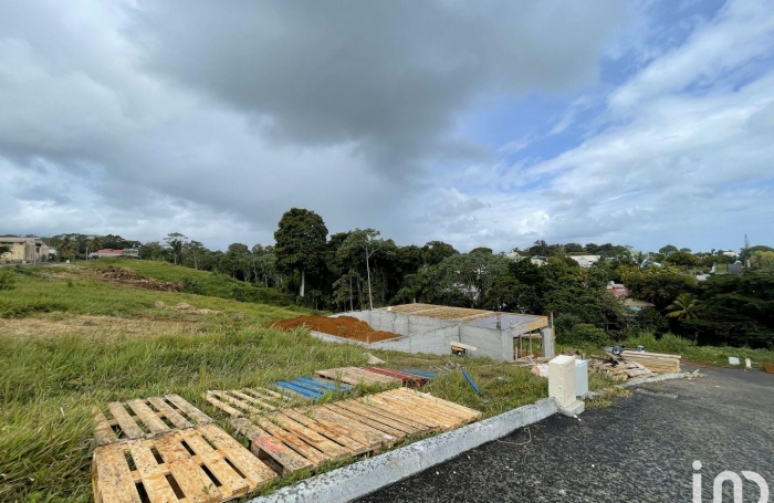 Vente Maison 95m&sup2; 4 pièces Petit-Bourg