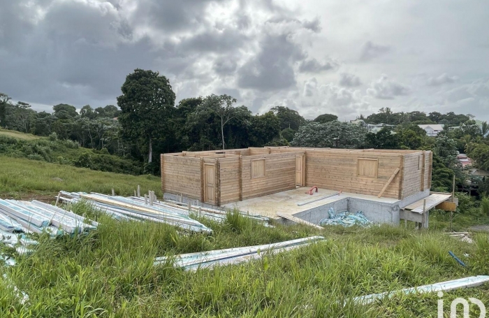 Vente Maison 95m&sup2; 4 pièces Petit-Bourg