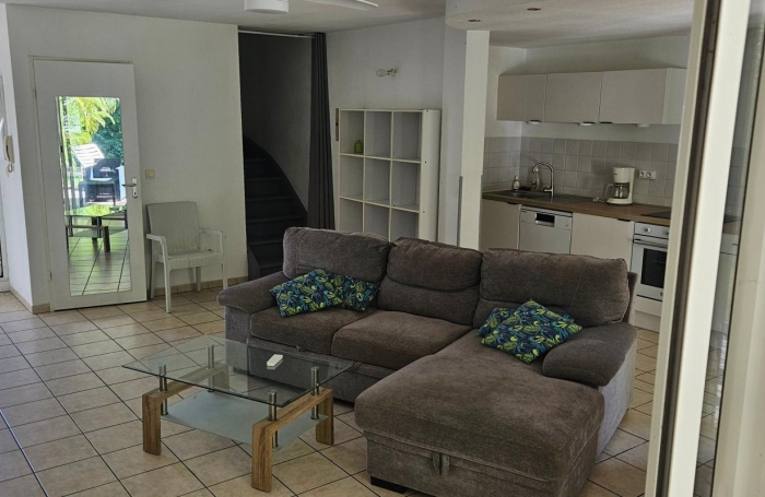 Vente Maison 81.6m&sup2; 4 pièces Sainte Rose