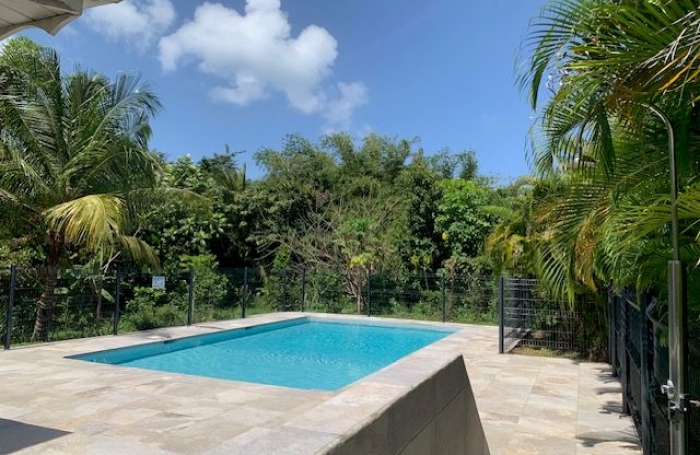 Vente Maison 81.6m&sup2; 4 pièces Sainte Rose