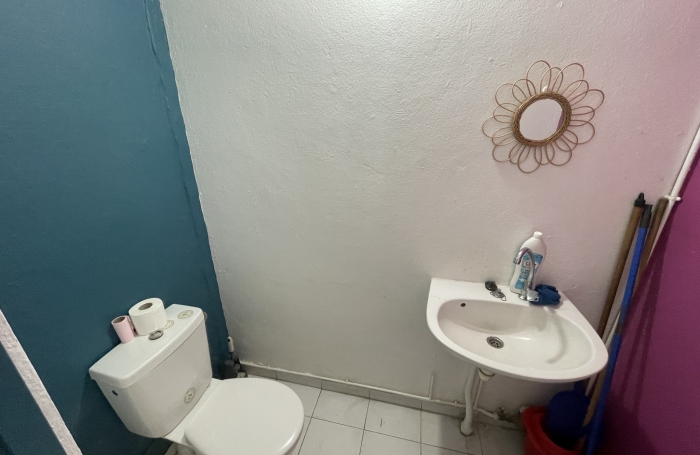 LOCAL LUMINEUX PETIT PEROU