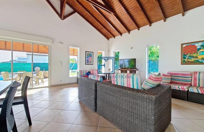 Location Maison 161m&sup2; 4 pi&#232;ces Saint François