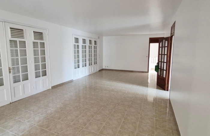 Location Maison 164.71m&sup2; 5 pièces Lamentin