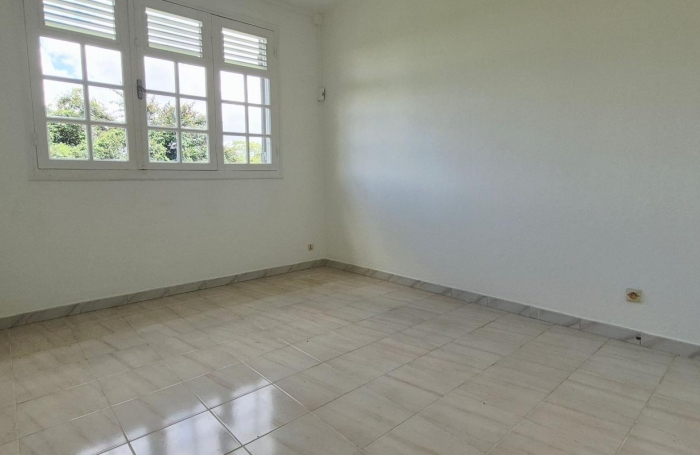 Location Maison 164.71m&sup2; 5 pièces Lamentin