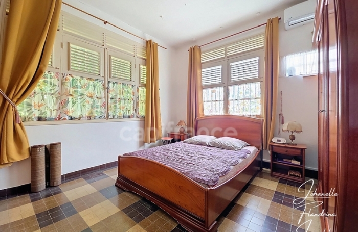 Vente Maison 184m&sup2; 9 pièces Basse-Terre