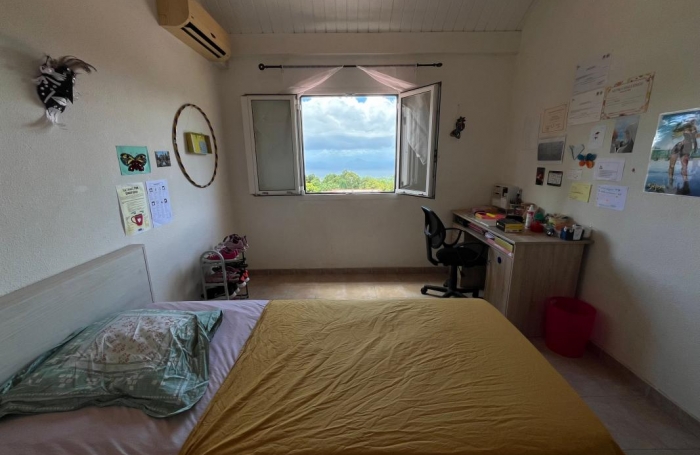 Vente Appartement 91.75m&sup2; 4 pièces Gourbeyre