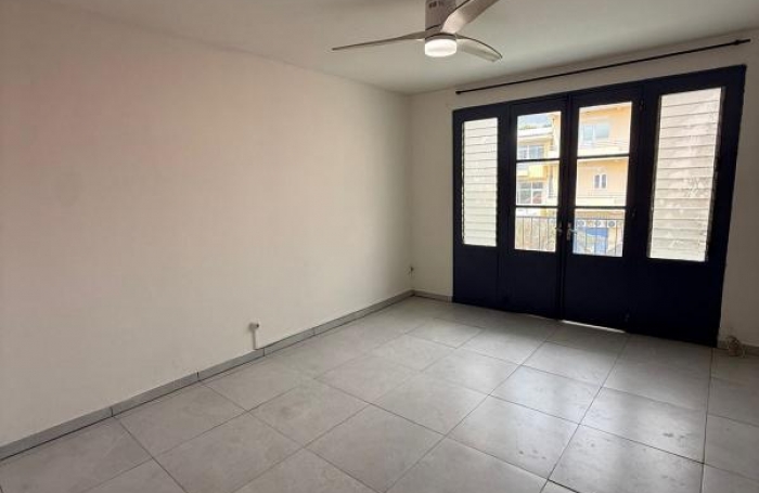 Location Appartement 30.34m&sup2; 1 pièce Basse-Terre