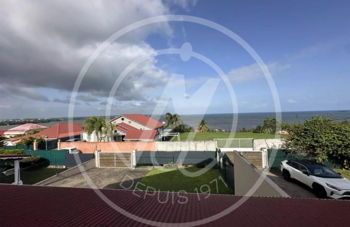 Location Maison 97170