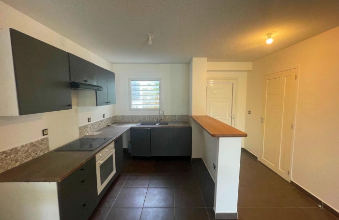 Vente Maison 78m&sup2; 4 pièces Le Moule