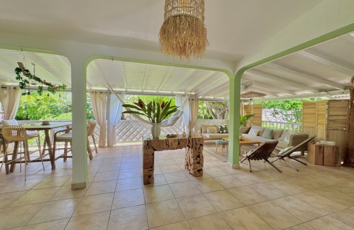 Vente Divers 232m&sup2; 11 pi&#232;ces Saint François