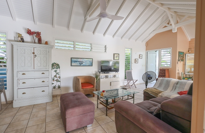 ✨ Villa familiale avec piscine, vue mer et accès plage à pied   Secteur prisé du Helleux, Sainte-Anne ✨