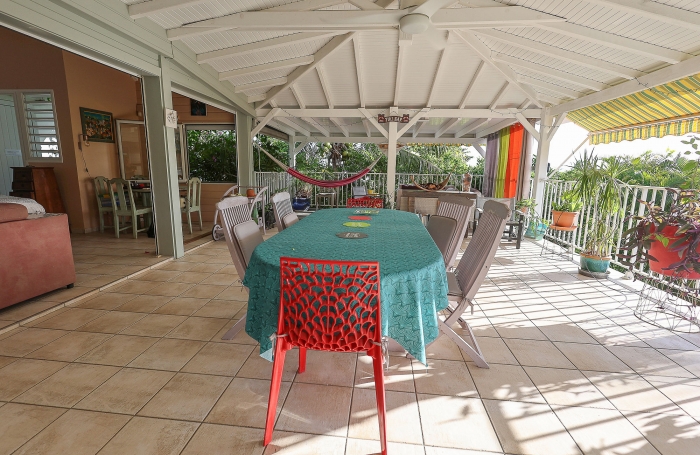 ✨ Villa familiale avec piscine, vue mer et accès plage à pied   Secteur prisé du Helleux, Sainte-Anne ✨