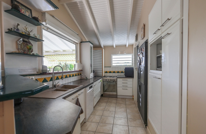 ✨ Villa familiale avec piscine, vue mer et accès plage à pied   Secteur prisé du Helleux, Sainte-Anne ✨