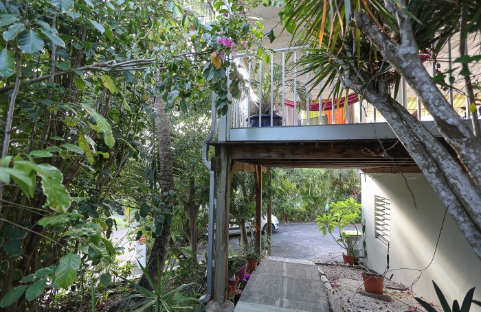 ✨ Villa familiale avec piscine, vue mer et accès plage à pied   Secteur prisé du Helleux, Sainte-Anne ✨
