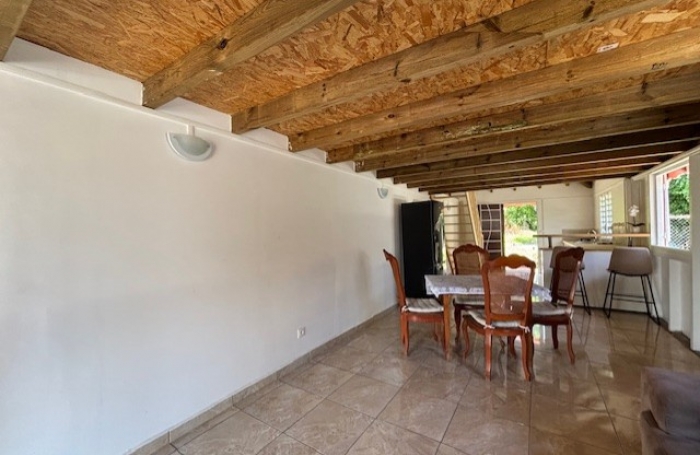 Maison individuelle &agrave; Sainte-Rose - LONGFORT IMMOBILIER