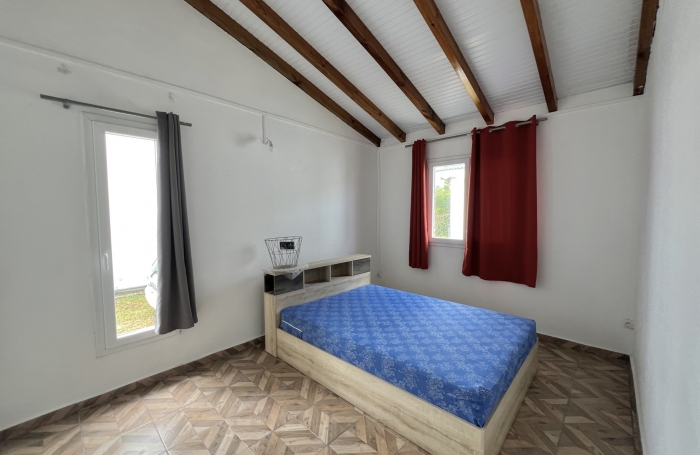 Jolie maison T3 r&eacute;cente meubl&eacute;e &agrave; louer dans la campagne de Sainte Anne