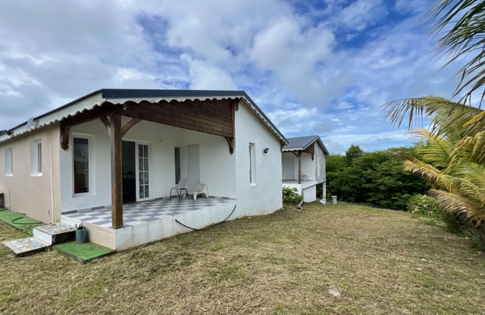 Jolie maison T3 r&eacute;cente meubl&eacute;e &agrave; louer dans la campagne de Sainte Anne