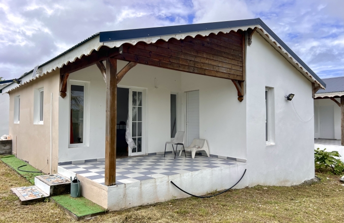Jolie maison T3 r&eacute;cente meubl&eacute;e &agrave; louer dans la campagne de Sainte Anne