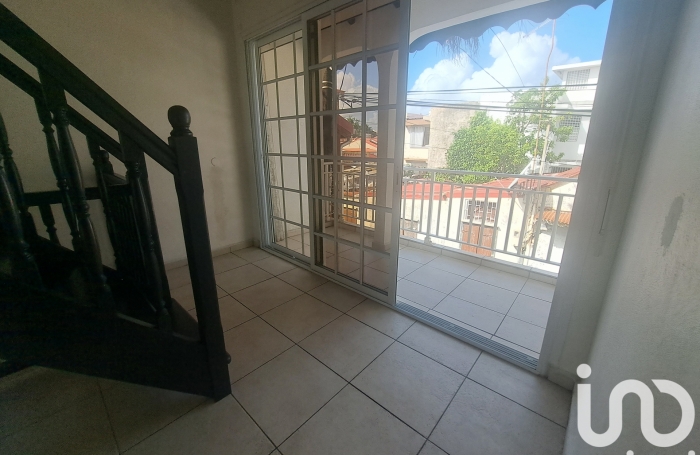 Vente Maison 66m&sup2; 5 pièces Le Moule