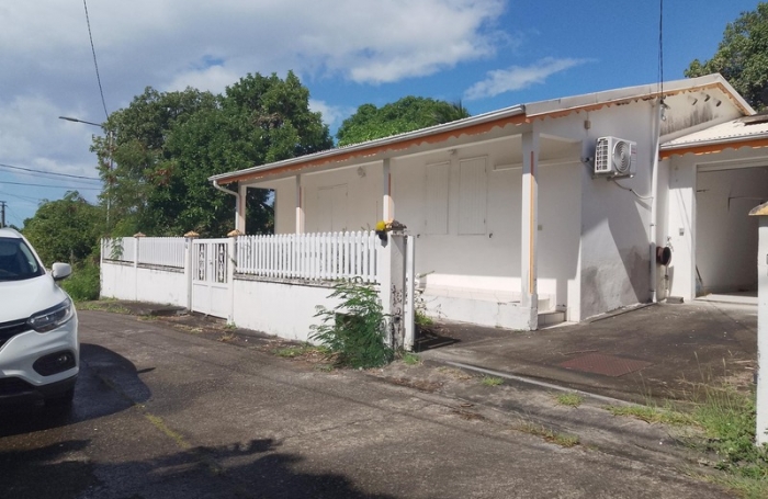 Vente Maison 60m&sup2; 4 pièces Basse-Terre