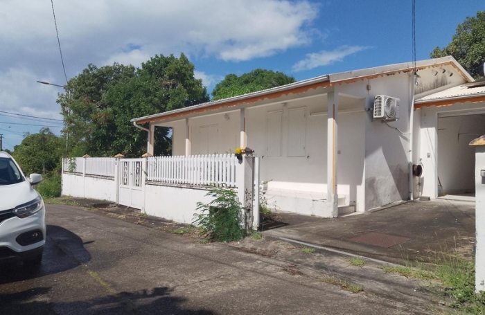 Vente Maison 60m&sup2; 4 pièces Basse-Terre